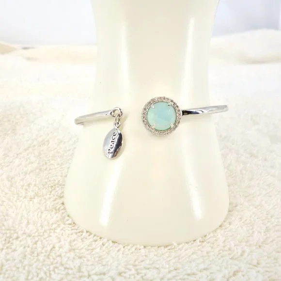 Carolee Bracelet Green Gemstone "Peace" Silver Plate Hinged 2.5" NWT Orig $75 - Picture 6 of 6